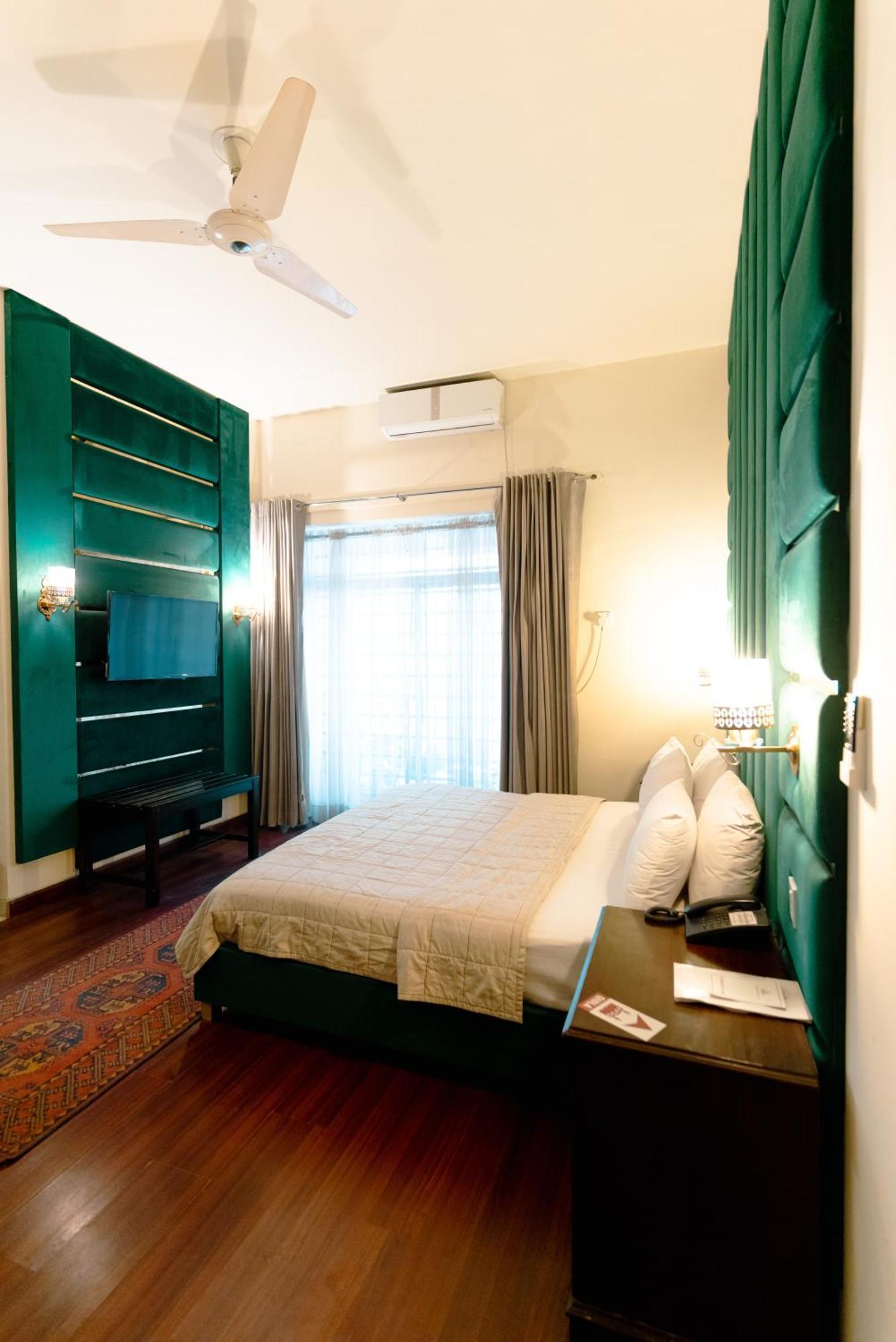 Hotel Vip House Peschawar Exterior foto